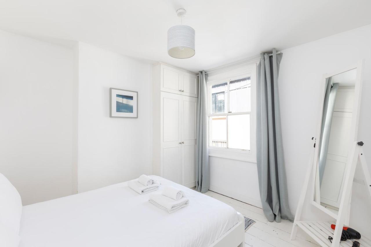 Central Quiet Cottage. Walk To Shops, Bars & Beach Brighton Екстер'єр фото